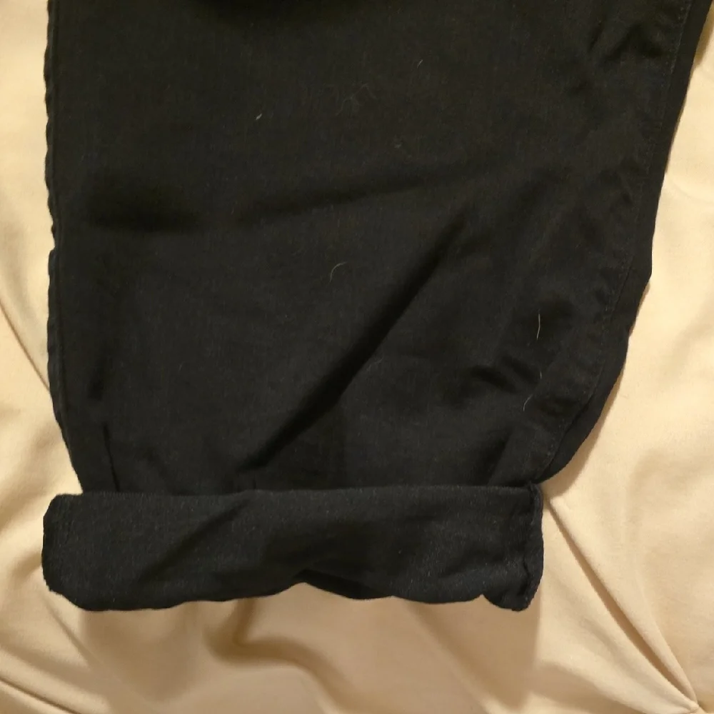 Torrid Black CroppedDenim Pants - Picture 2 of 4